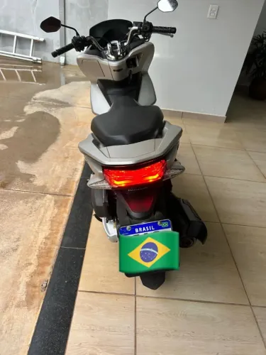Vende-se Moto PCX 150