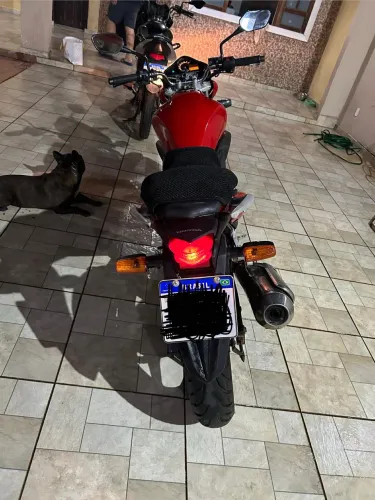 ? Honda CB 300R 2010 à venda ?