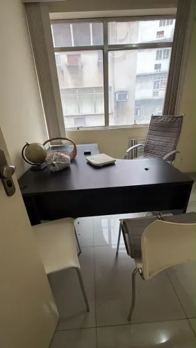 MESA PRETA EM L