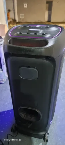 Caixa jbl partybox ultimate