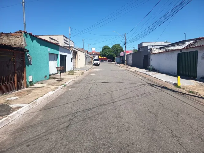 VENDO CASA NO JARDIM CURITIBA 4 GOIÂNIA -GO