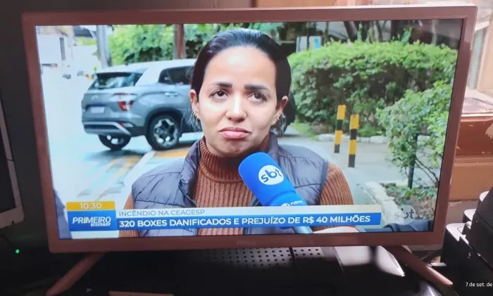 Tv 24 Pol. Philco - Não é smartv