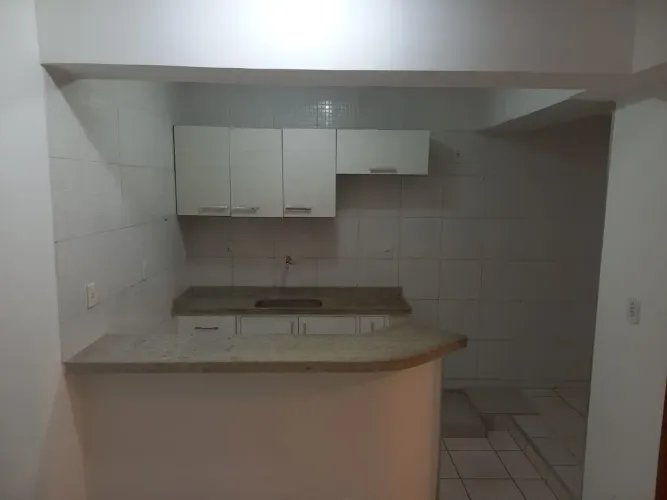 VENDO KITINET NA SCLN 307
