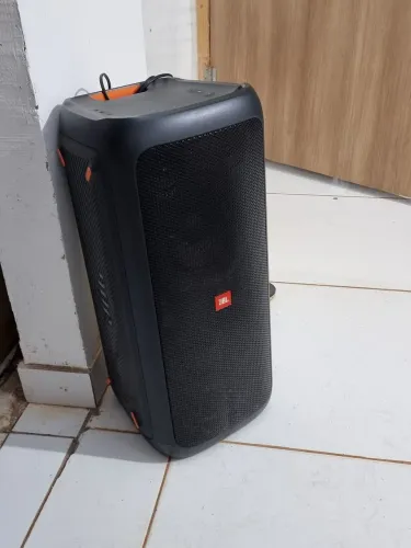 Jbl party box 300 som impecável 