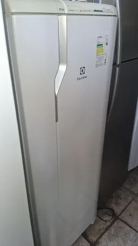 Vendemos essa geladeira com 3 meses de garantia