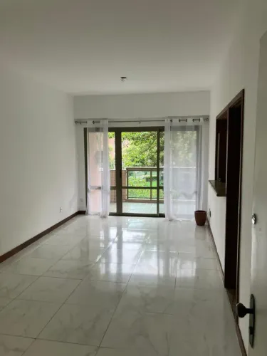 Apartamento 1 quarto, sala, varanda e vaga a venda Barra da tijuca