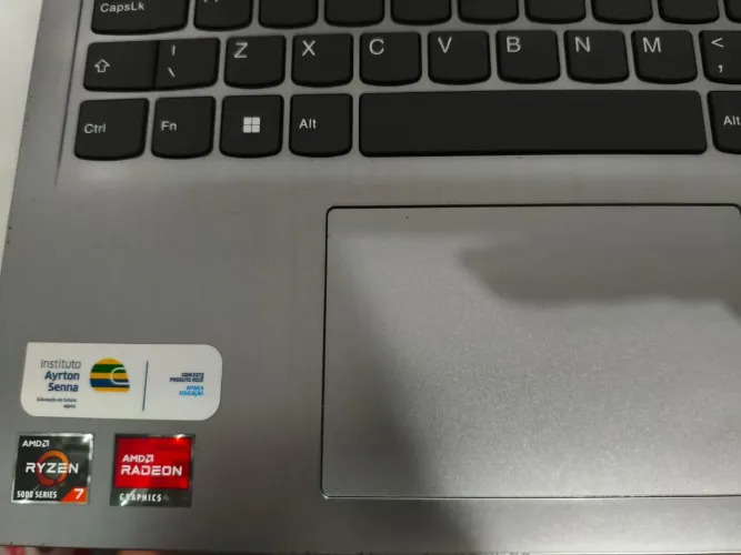 Notebook Lenovo Ryzen 7 (12GB RAM / Windows 11) - Impecável + Brindes