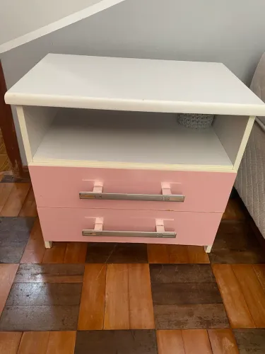 Mesa de cabeceira