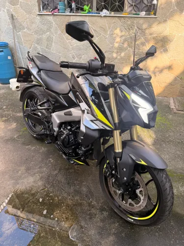 Dominar Ns400z 