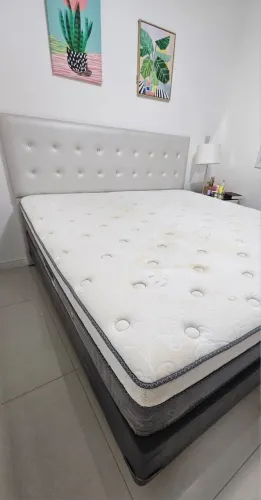 ama box king size + colchão + uma cabeceira estofada 