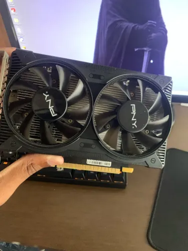 GTX 1650 COM DEFEITO