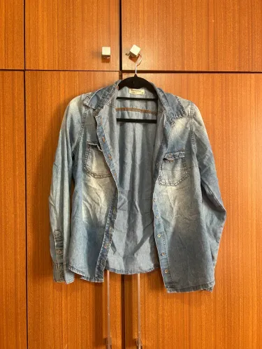 jaqueta jeans leve P