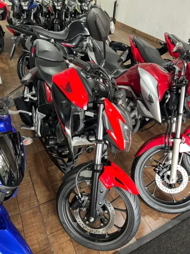 CB 300F TWISTER ABS 23/23 VERMELHA
