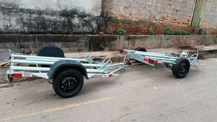 Carretinha para levar 3 motos
