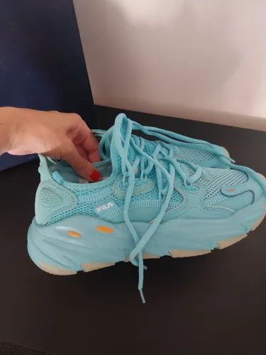 Tênis fila feminino 35 azul. Novo.