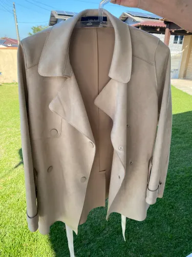 Casaco Zara Basic Feminino Bege Tamanho M Nunca Usado