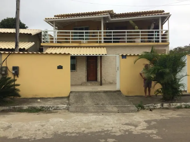 Vendo duas casas