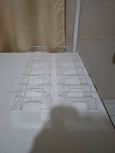 Vendo 2 Organizador de Livros de Acrilico