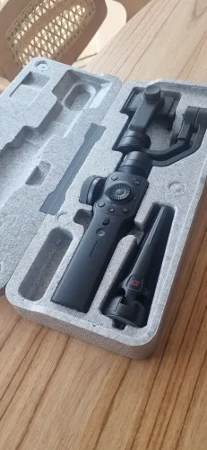 Estabilizador Zhiyun Smooth 4 Gimbal