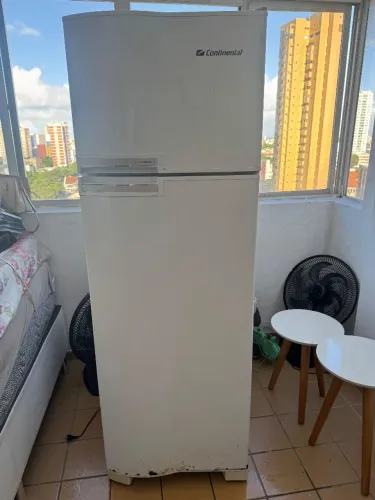 Geladeira Continental 