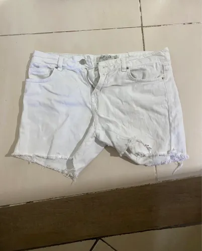 Short branco South&Co 