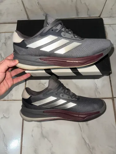 Tênis Adidas Supernova Ease