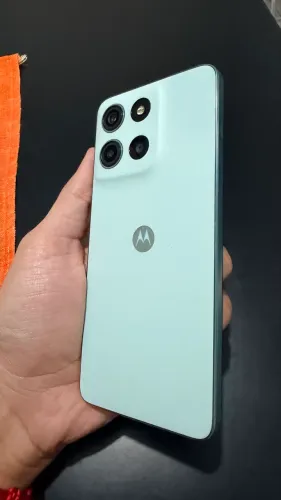 Motorola Moto G15 / seminovo
