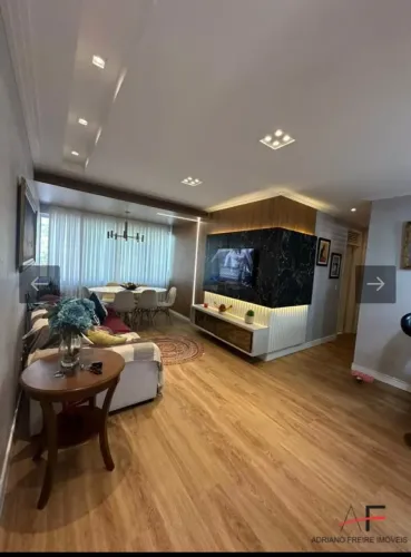 Apartamento mobiliado com excelente preço. 95m2. 02 quartos , sendo 01 suíte .