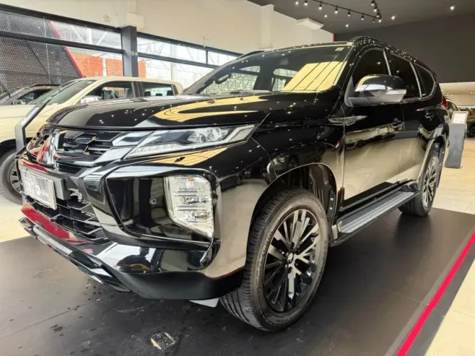Mitsubishi Pajero Sport Legend Black 2.4 4X4 (die) Aut. 2025