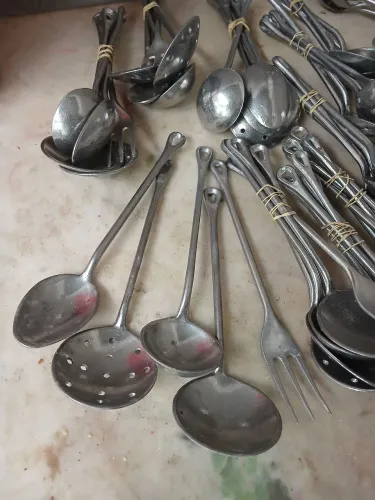 KIT DE TALHERES DE ALUMÍNIO COMPLETO 