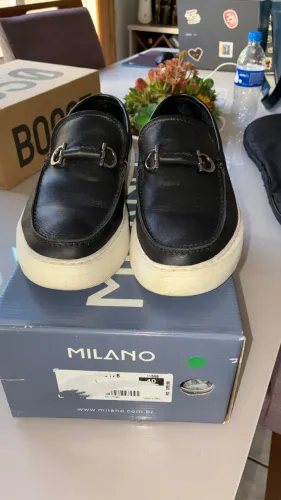 Tenis Casual Milano Slip On em Couro Preto