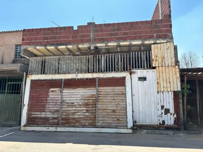 Vende-se móvel no Arapoanga