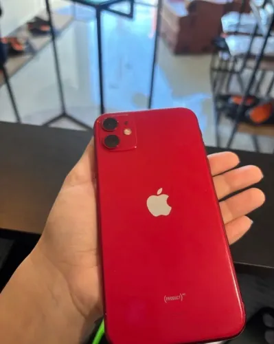 iPhone 11 Red