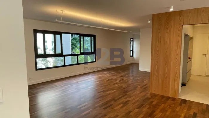 Apartamento com 3 Quartos e 4 banheiros à Venda, 156 m² por R$ 3.600.000