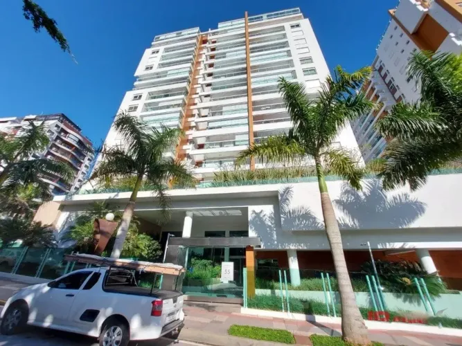 Apartamento de alto padrão mobiliado com 2 suítes, lavabo e infra de lazer completa em Flo