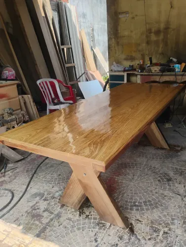 Vendo mesa grande nova de madeira medida 2.15 de comprimento por 82 de largura