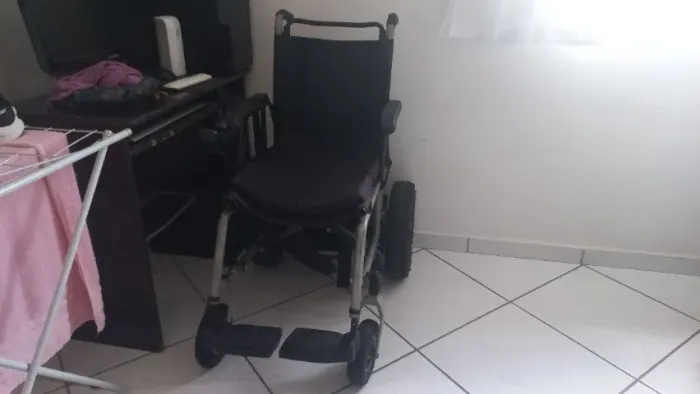 Cadeira de Rodas Motorizada Usada