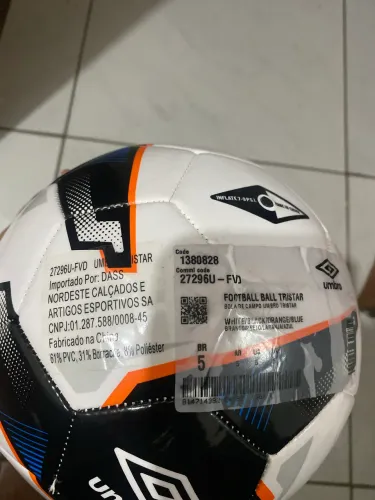 Bola umbro triscar