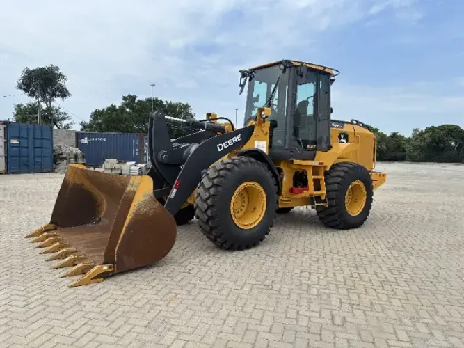 Pá Carregadeira John Deere