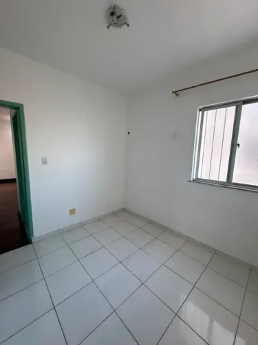 Vendo apartamento no Ed. Maestro Guiães de Barros com 3 quartos no Marco - Belém - PA