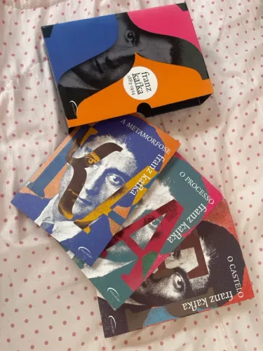Box livros Franz Kafka - O processo; A metamorfose e O castelo.