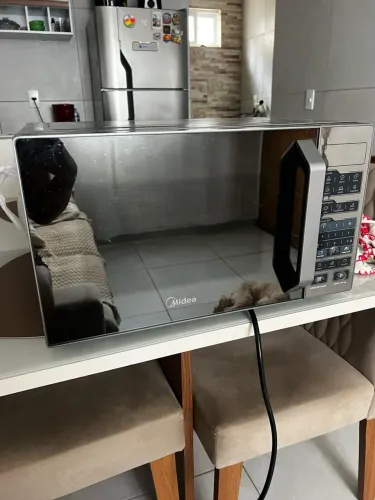 MICRO-ONDAS MIDEA 27L