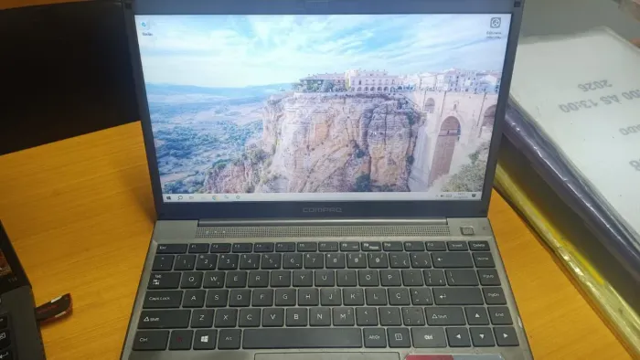Notebook Compaq presario