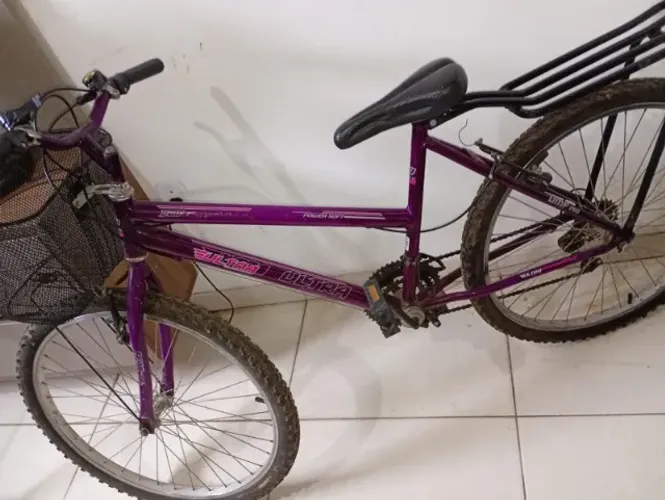 Bicicleta semi nova