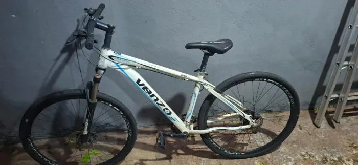 Vende-se Bicicleta Venzo