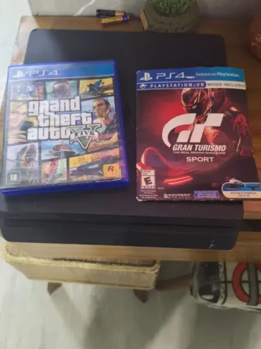 PS4 + 2 Jogos