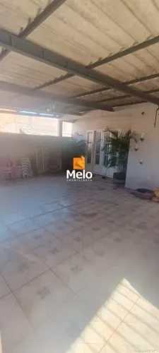 Santa Maria DVO - VD Lote 448 m² com 3 casas