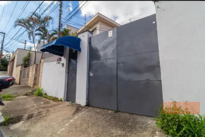Casa térrea para alugar com 200m² no Avelino