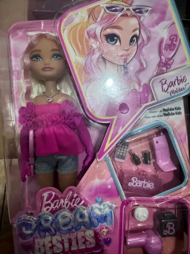 Barbie dream besties
