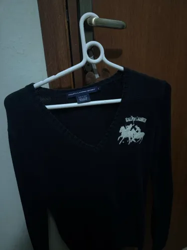 Brincos e sueter rl
